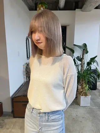 ミディアム カラー 🩷ハイトーン透明感 レイヤー🩷ユリカのヘアスタイル