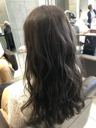ロング カラー 大栗 佑也  髪質改善のヘアスタイル