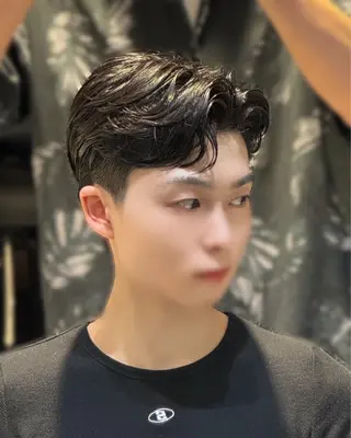 ショート パーマ メンズ YUKI🇰🇷 カルマ／ダウンパーマのヘアスタイル