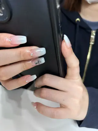 ネイル maison dari (メゾン ダリ )所属・高橋 ユカのネイルデザイン