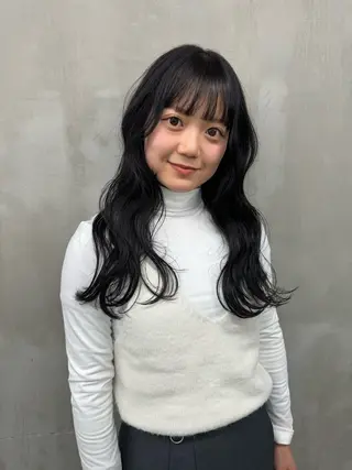 ロング カラー 菊地 柚乃のヘアスタイル