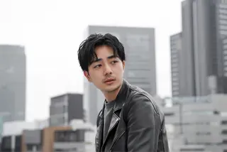 パーマ 経田 偉央のヘアスタイル