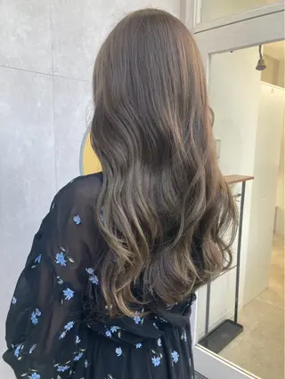 ロング HUG 🤍ྀི chika🤍ྀིのヘアスタイル
