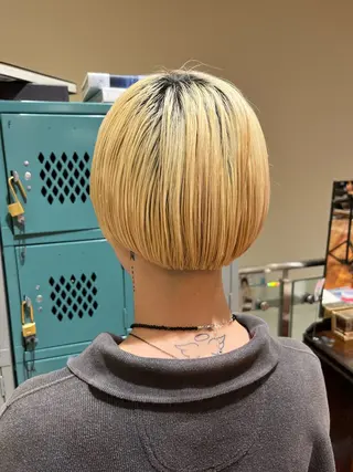 ショート ｼｮｰﾄｶｯﾄ 梅田 山下　すみれのヘアスタイル