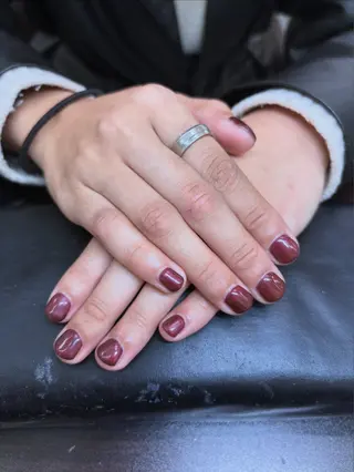 ネイル ネイルサロンエーナイン福住店所属・吉田 采未のネイルデザイン