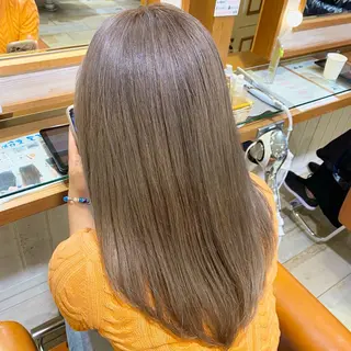 セミロング カラー 🌸小島友梨香🌸 ブリーチカラーのヘアスタイル