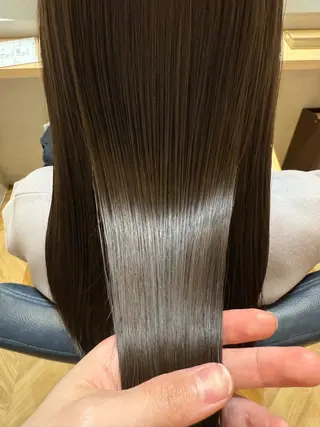 セミロング カラー newi まーぼーのヘアスタイル