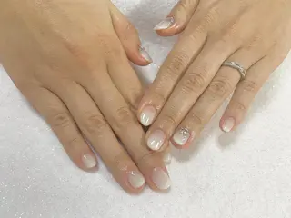 ネイル 手塚 里奈のネイルデザイン