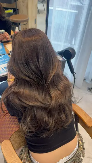 ロング りん/ワンホン/艶髪 ／小顔顔周りカットのヘアスタイル