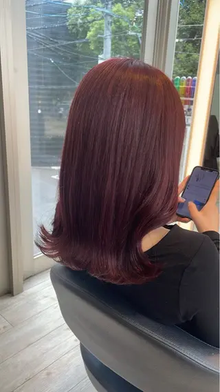 ミディアム カラー ブリーチ/髪質改善/ ハイトーン/暖色のヘアスタイル