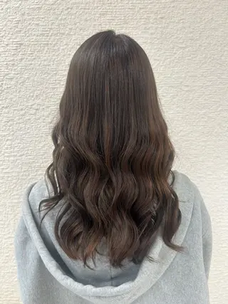 セミロング ツヤ感／似合わせ カラー🌿yuiのヘアスタイル