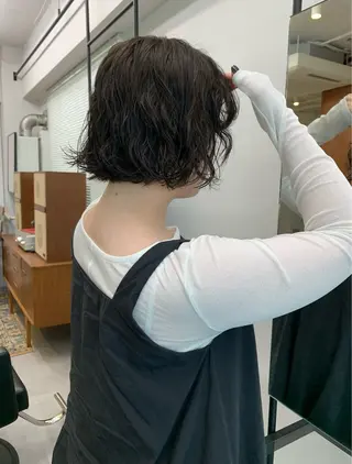 ショート パーマ 甲斐 千尋のヘアスタイル