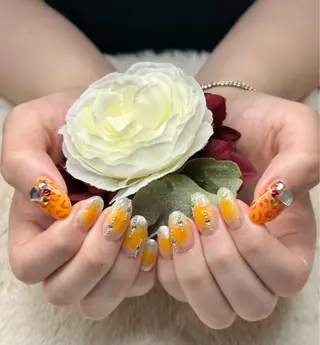 ネイル Y's TONEのネイルデザイン