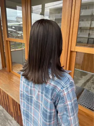 カラー Niina→ anan AVEDAのヘアスタイル