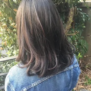 ミディアム カラー THE DAY所属・AKI HASHIMOTOのヘアスタイル