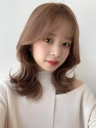 ミディアム カラー 本格韓国ヘア🇰🇷 【uni】キューさんのヘアスタイル