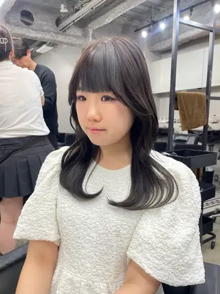 セミロング 新宿/韓国ヘア/ 髪質改善ストレートのヘアスタイル