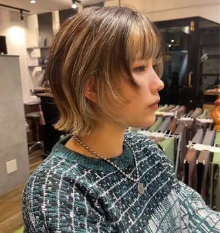 カラー 小松 美咲のヘアスタイル