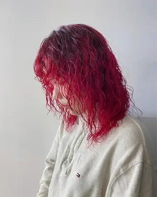 セミロング カラー パーマ パーマ、髪質改善 菊地美月のヘアスタイル