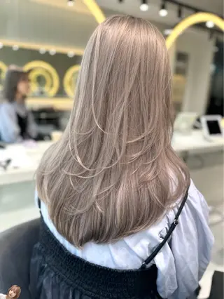 セミロング ハルナ/ハイトーン‎ /lond uluのヘアスタイル