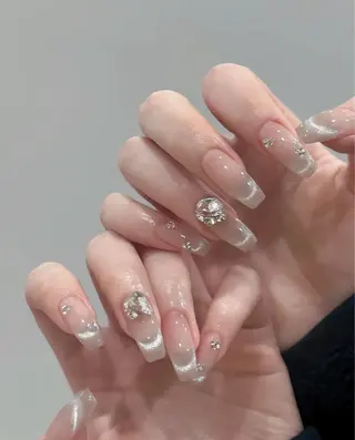 ネイル Lynn_ Nailのネイルデザイン