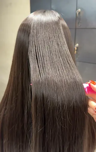 ロング ICI / ナオ/ 似合わせカラーのヘアスタイル