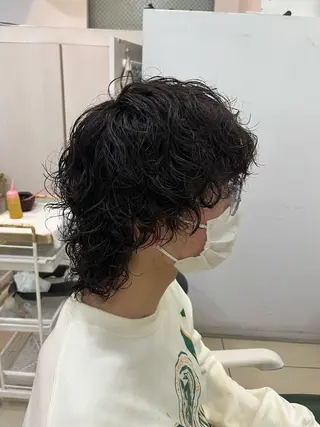 ミディアム パーマ メンズ 韓国風メンズ/毛流れ ヘアなら須田龍世のヘアスタイル