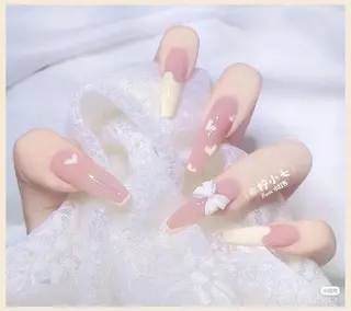 ネイル Theone栄店 伊藤のネイルデザイン