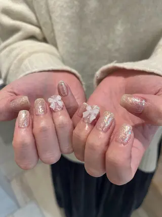 ネイル Momone ／渋谷／パラジェルのネイルデザイン