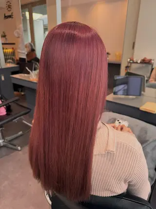 ロング 岩城 由佳のヘアスタイル