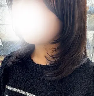 ミディアム カラー BLUE HAIR盛岡店所属・三浦 菜桜のヘアスタイル