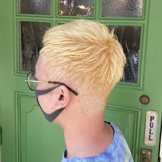 ショート カラー メンズ BRITS 渡辺 菜々子のヘアスタイル