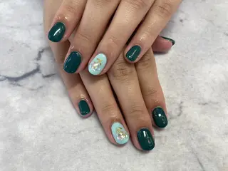 ネイル ネイルリボン 受付スタッフのネイルデザイン