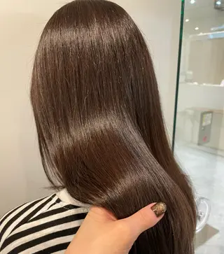 ロング 岡部 ひな/銀座のヘアスタイル