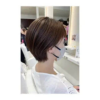 ショート カラー 秋山 俊のヘアスタイル
