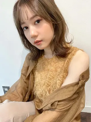 セミロング カラー 結べるレイヤーボブ くびれLady表参道のヘアスタイル