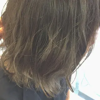 ミディアム カラー パーマ 三橋 和希のヘアスタイル