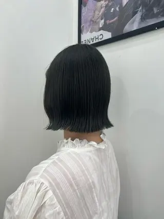 ショート カラー 小池 楓のヘアスタイル