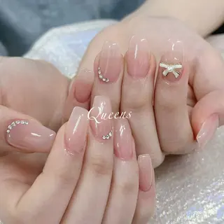 ネイル Queens 榊 まおのネイルデザイン