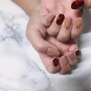 ネイル 🌞💜 KAORI 🌴のネイルデザイン