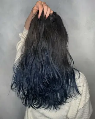 ロング カラー N° aria 三軒茶屋のヘアスタイル