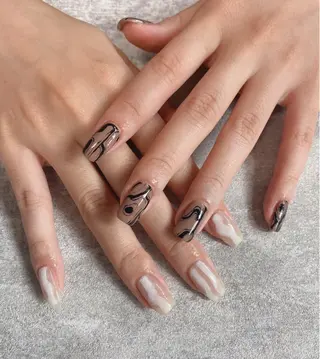 ネイル 𝑺 𝒏𝒂𝒊𝒍✳︎のネイルデザイン