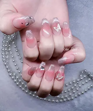 ネイル She   Nail所属・ISA_ BELLAのネイルデザイン