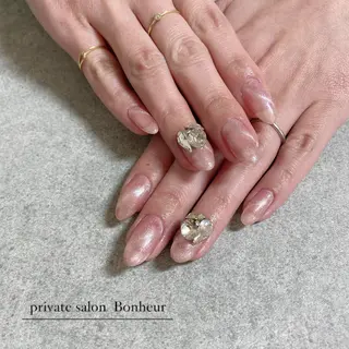 ネイル BONHEUR Annaのネイルデザイン