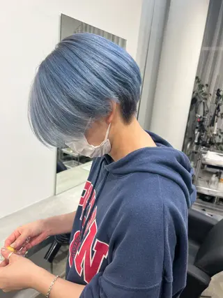 カラー TORA🐯 /XENA表参道のヘアスタイル