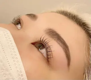 マツエク・マツパ アイブロウ GO TODAY SHAIRE SALON所属・marl.【マール】 junaの眉毛・アイブロウイメージ