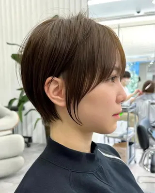 ショート ショートヘア くすみカラー、大場猛のヘアスタイル