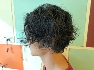 ショート パーマ メンズ ビーハイブデラックス所属・メンズパーマ ニュアンスパーマ田上のヘアスタイル