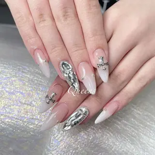 ネイル Queens マオのネイルデザイン