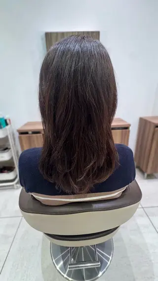 セミロング パーマ 薮押 いづみのヘアスタイル